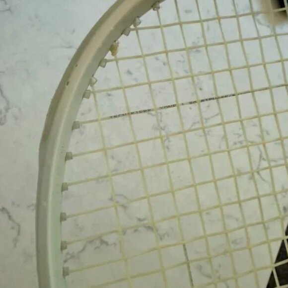 WILSON SHIFT 99 V1 TENNIS RACKET 4 1/8 NEW GRIP AND STRINGS! - Picture 10 of 13